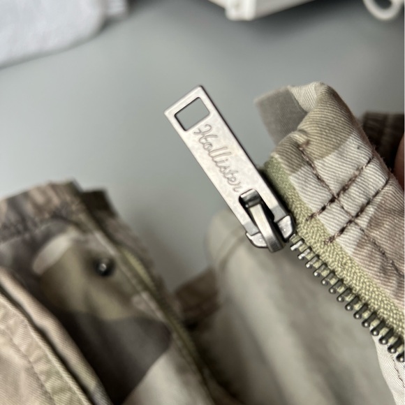 Hollister Military Jacket Women’s Large Khaki Camouflage Full Zip Drawstring - Picture 6 of 8